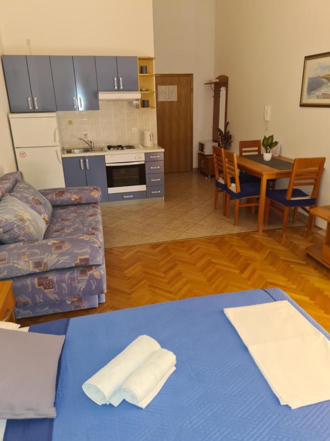 Apartmani Katarina Макарска Екстериор снимка