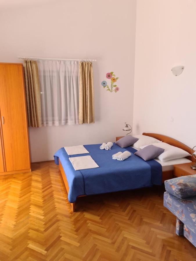 Apartmani Katarina Макарска Екстериор снимка